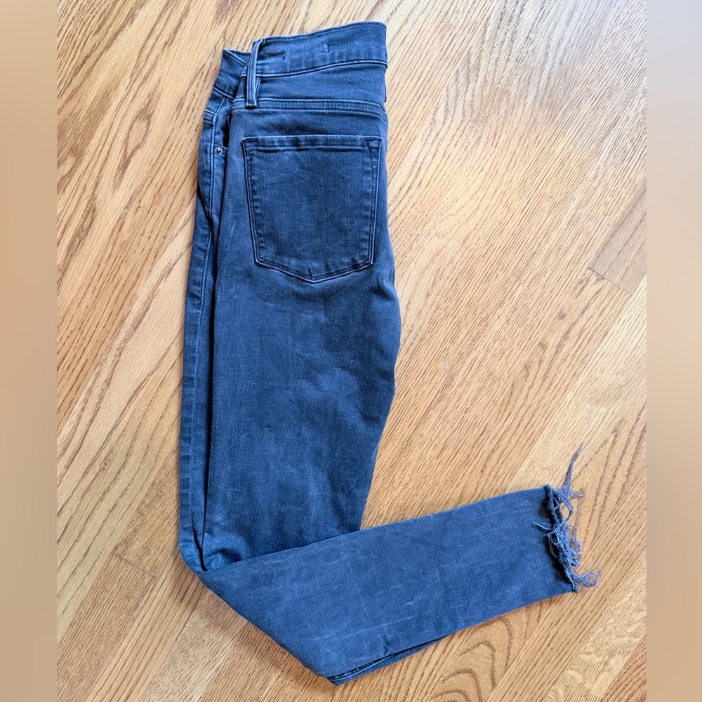 Frame Le Skinny de Jeanne Ankle Jeans in Washed Black